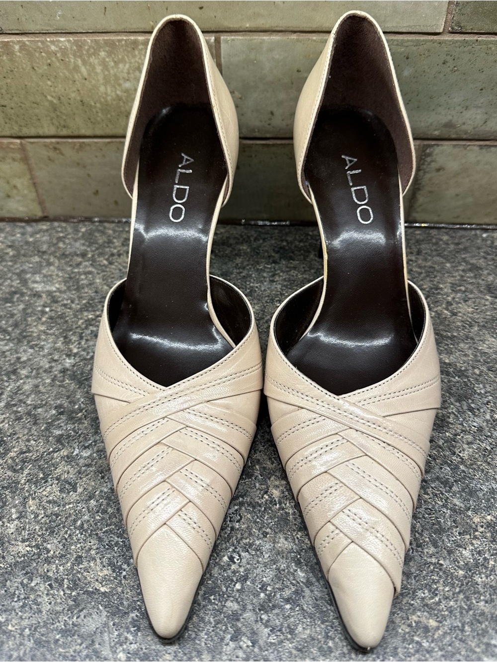 ALDO Women's Cream Pointed-Toe D'Orsay Pumps Size 36